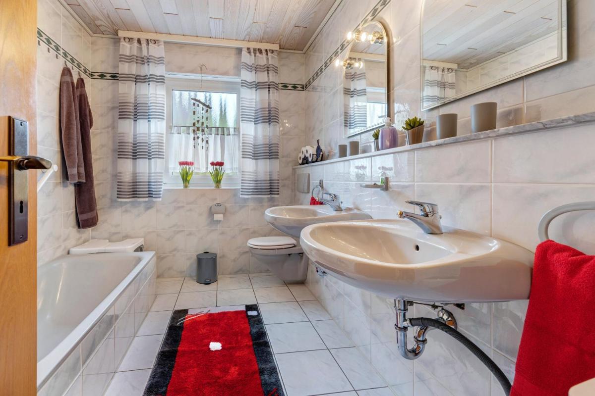Ferienhaus Am Waldrand - Housity