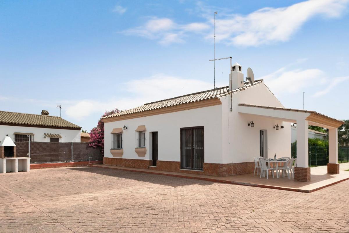 Villa Perez Zara Carmelo - Housity