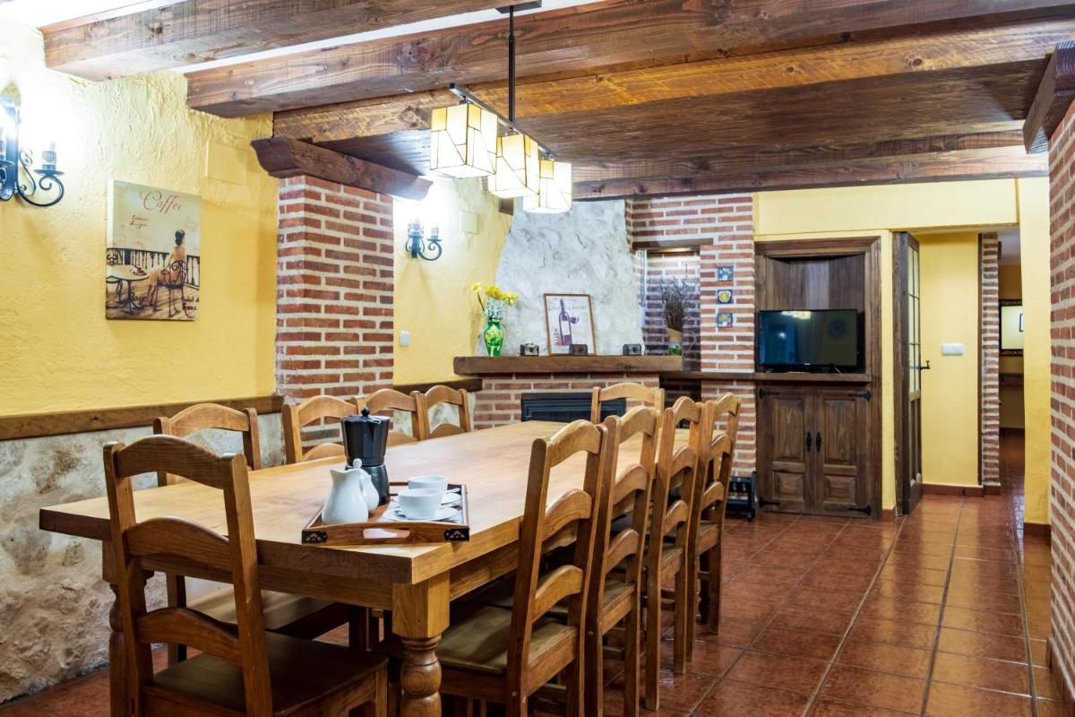 Casa Rural Villa Calera - Housity