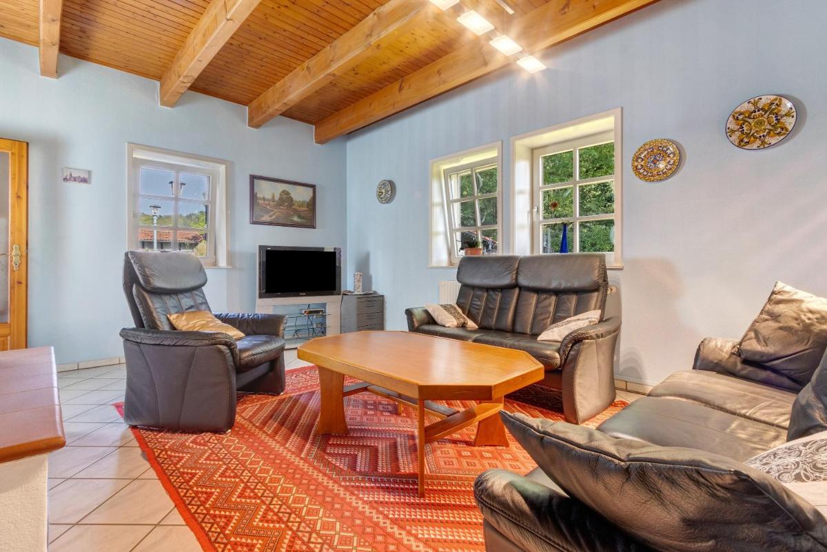 Ferienwohnung im Grünen - Housity