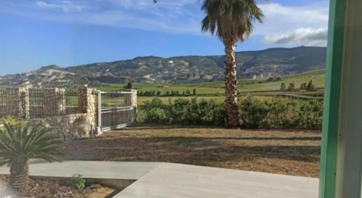 Villa degli Alberi con giardino - Housity