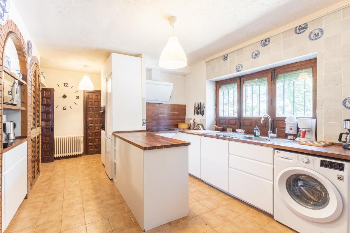 Casa Rural Las Yernas - Housity
