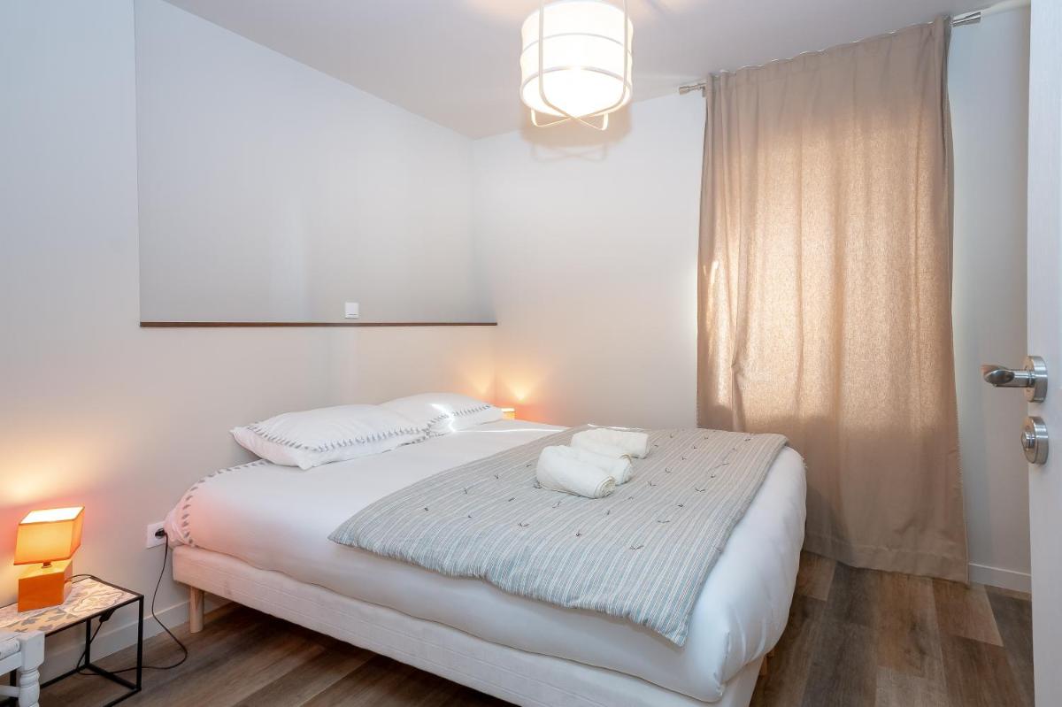Gite La Maison Du Soyeux Ga - Housity
