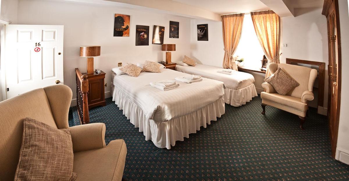 Gales Of Llangollen - Housity