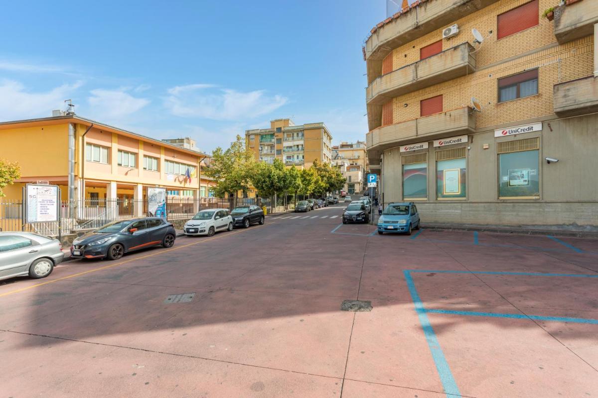 Sentiti A Casa - Bronte - Housity