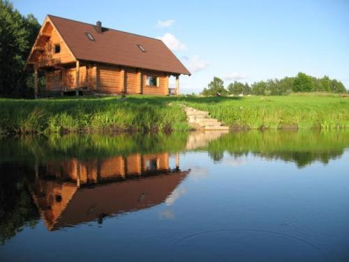 Guest House Kalniņi - Housity
