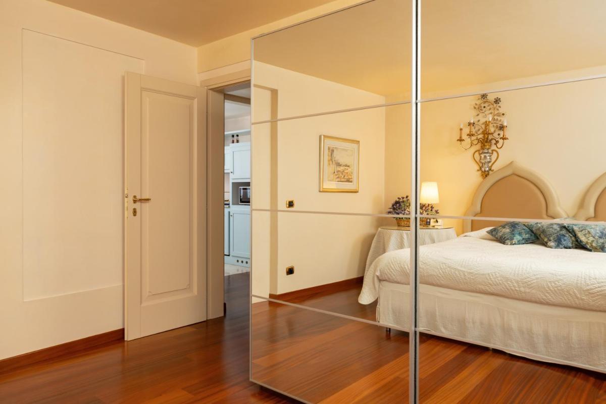 San Marco Apartments Steps from St Mark's Square- VHA Collection - Housity
