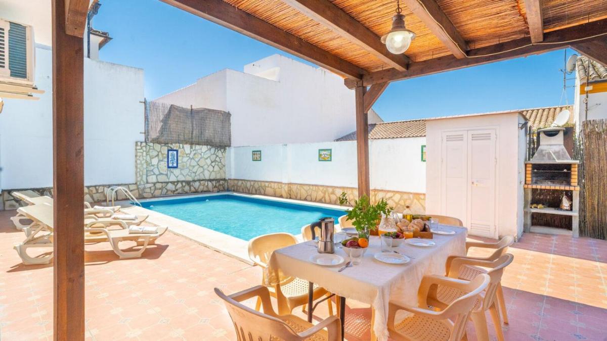 Casa El Torero El Bosque by Ruralidays - Housity