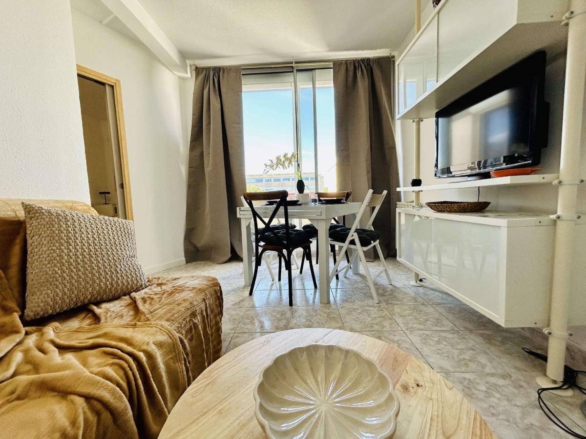 Confortable T2 avec terrasse privée près des Thermes et du centre-ville à Balaruc-les-Bains - FR-1-553-144 - Housity
