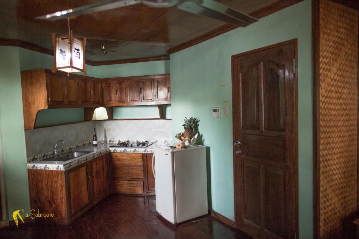 La Salangane Caalan Beach Villa - Housity