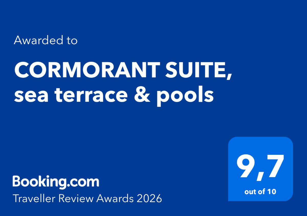 CORMORANT SUITE, sea terrace & pools - Hizvo