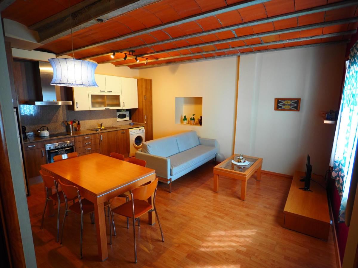Apartaments El Jaç - Housity