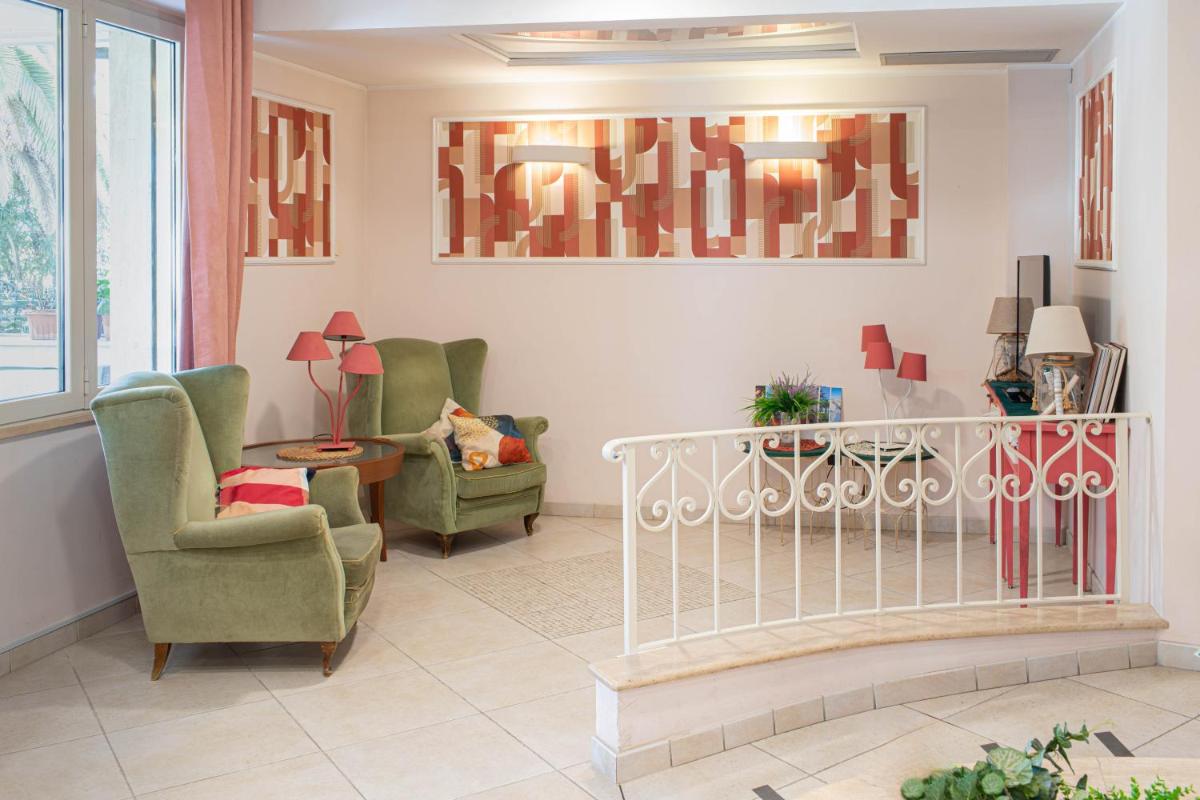 Hotel La Palazzina - Housity