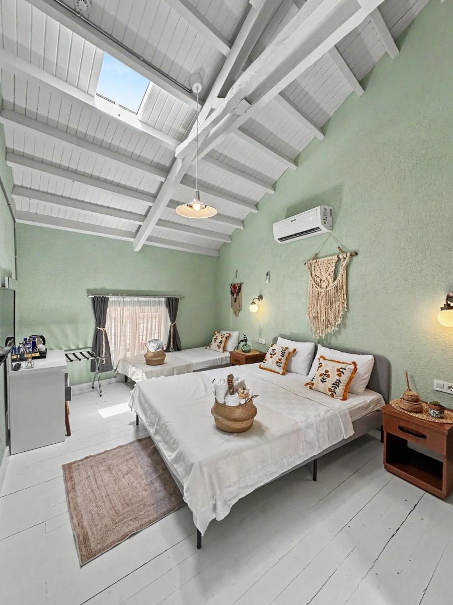 Hanole Macaron Guest House - Housity