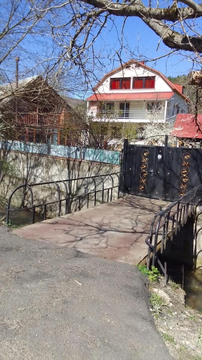 Resort Hotel BIJNISI - Housity