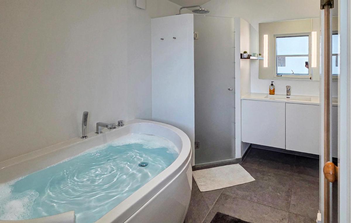 Four-Bedroom Holiday Home In Haderslev - Housity