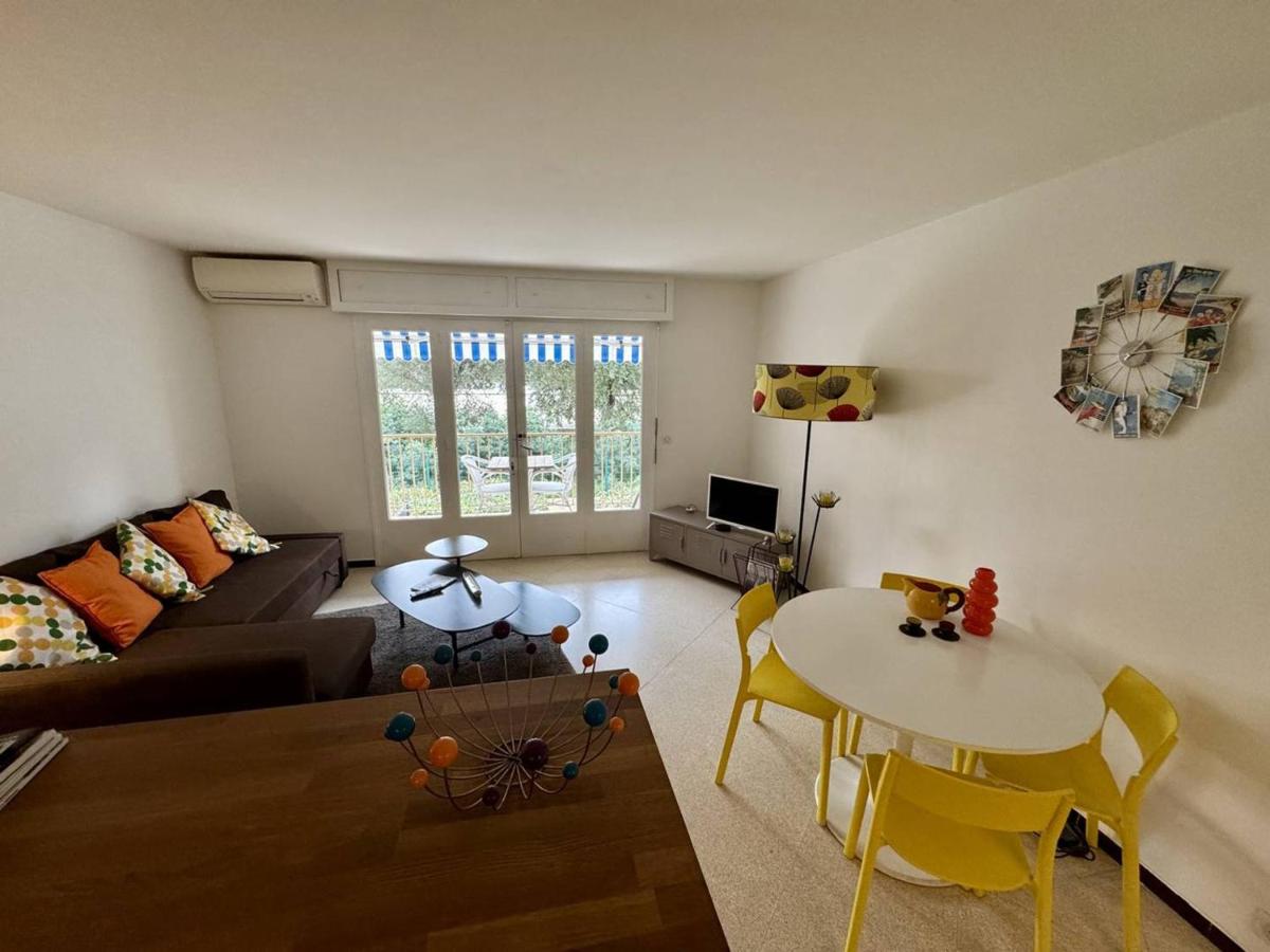 Appartement T2 climatisé avec balcon, WiFi et parking près du centre de Cavalaire-sur-Mer - FR-1-100-180 - Housity