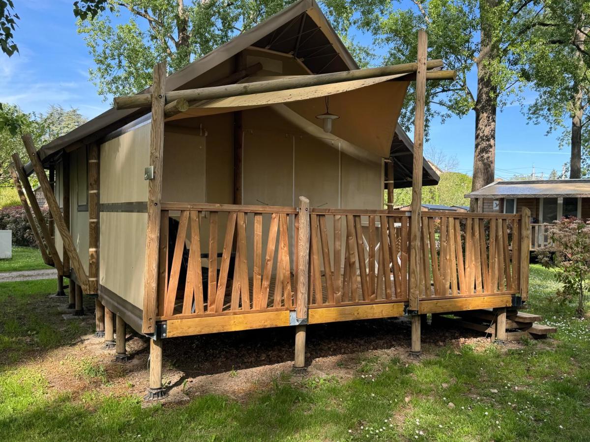 Camping Bois et Toilés - Housity