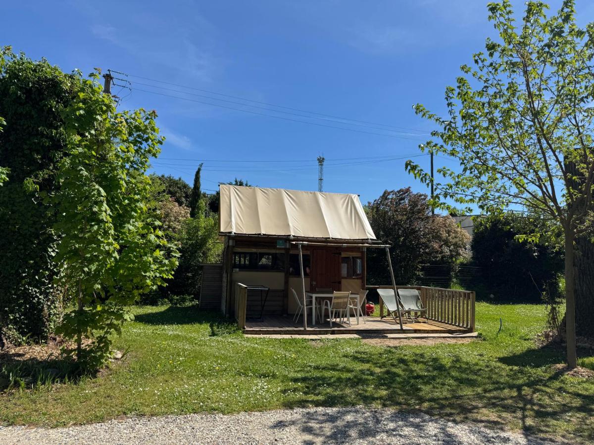 Camping Bois et Toilés - Housity