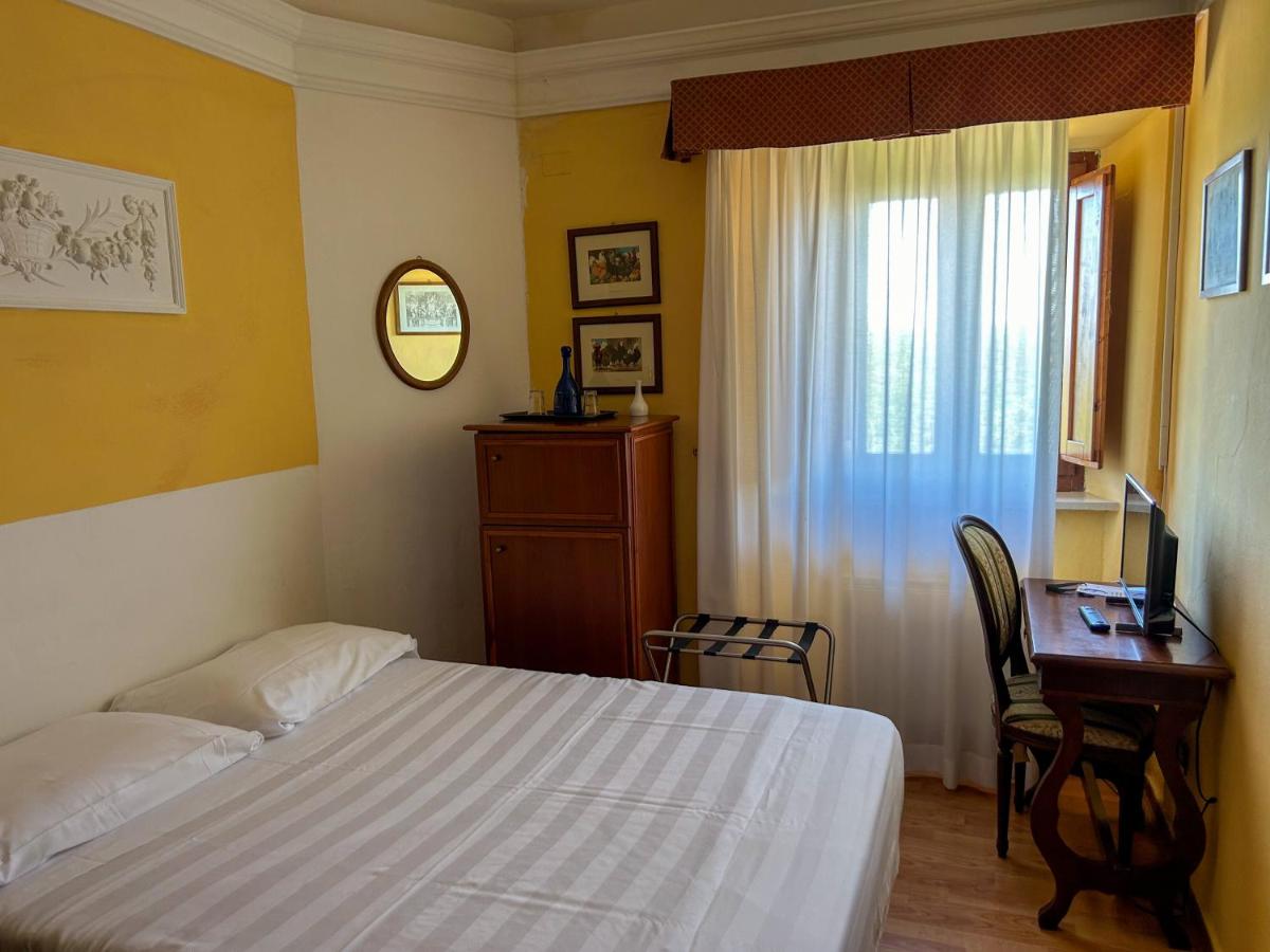 Hotel Casafrassi - Housity