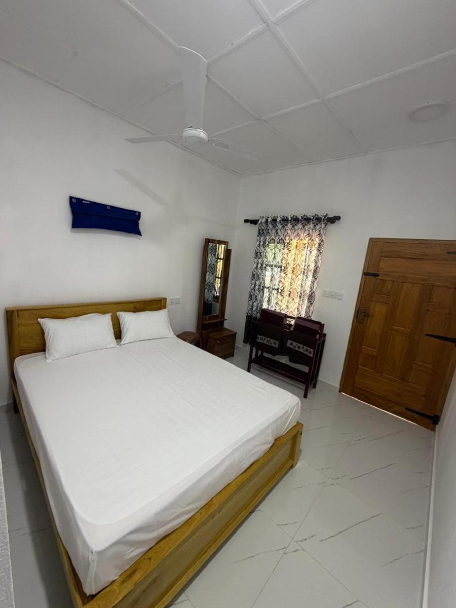 U new guest house - Housity
