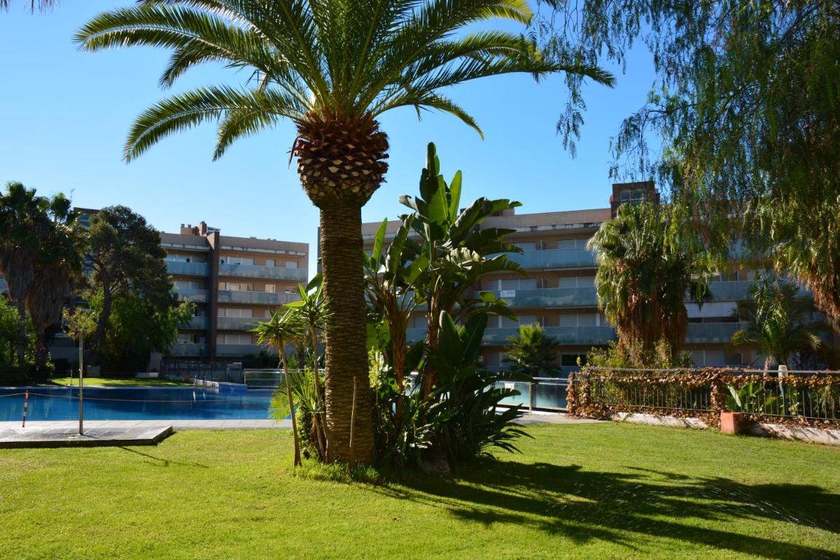 Saval Spa Aqquaria Family Complex - Housity
