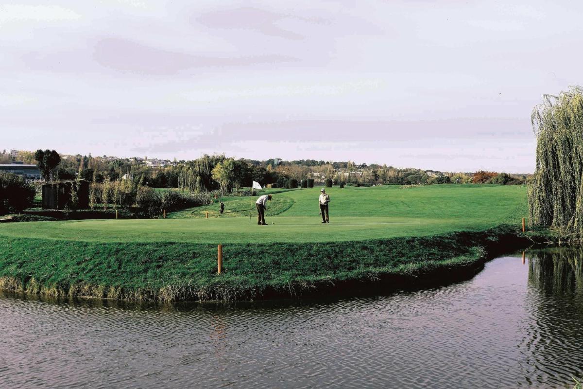 Golf sur le terrain de l'hôtel ou à proximité