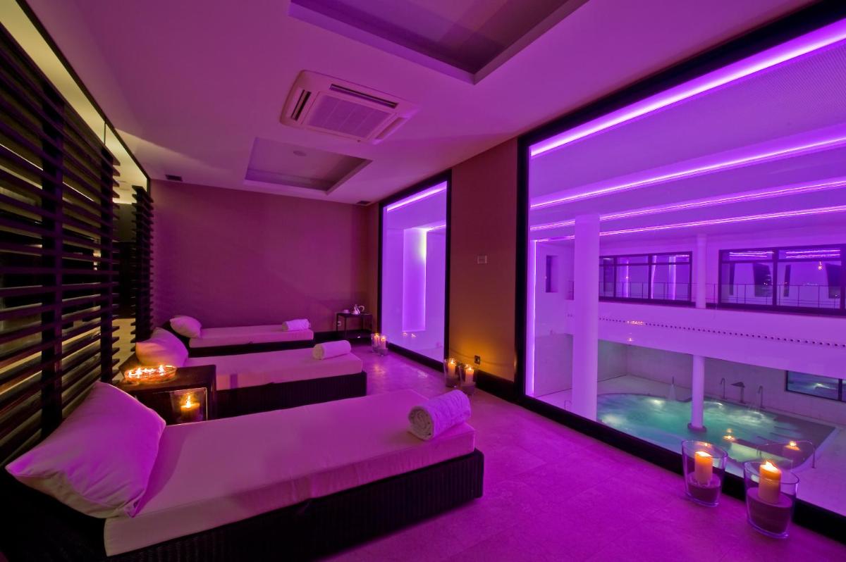 Piscina en o cerca de URH Hotel Spa Zen Balagares
