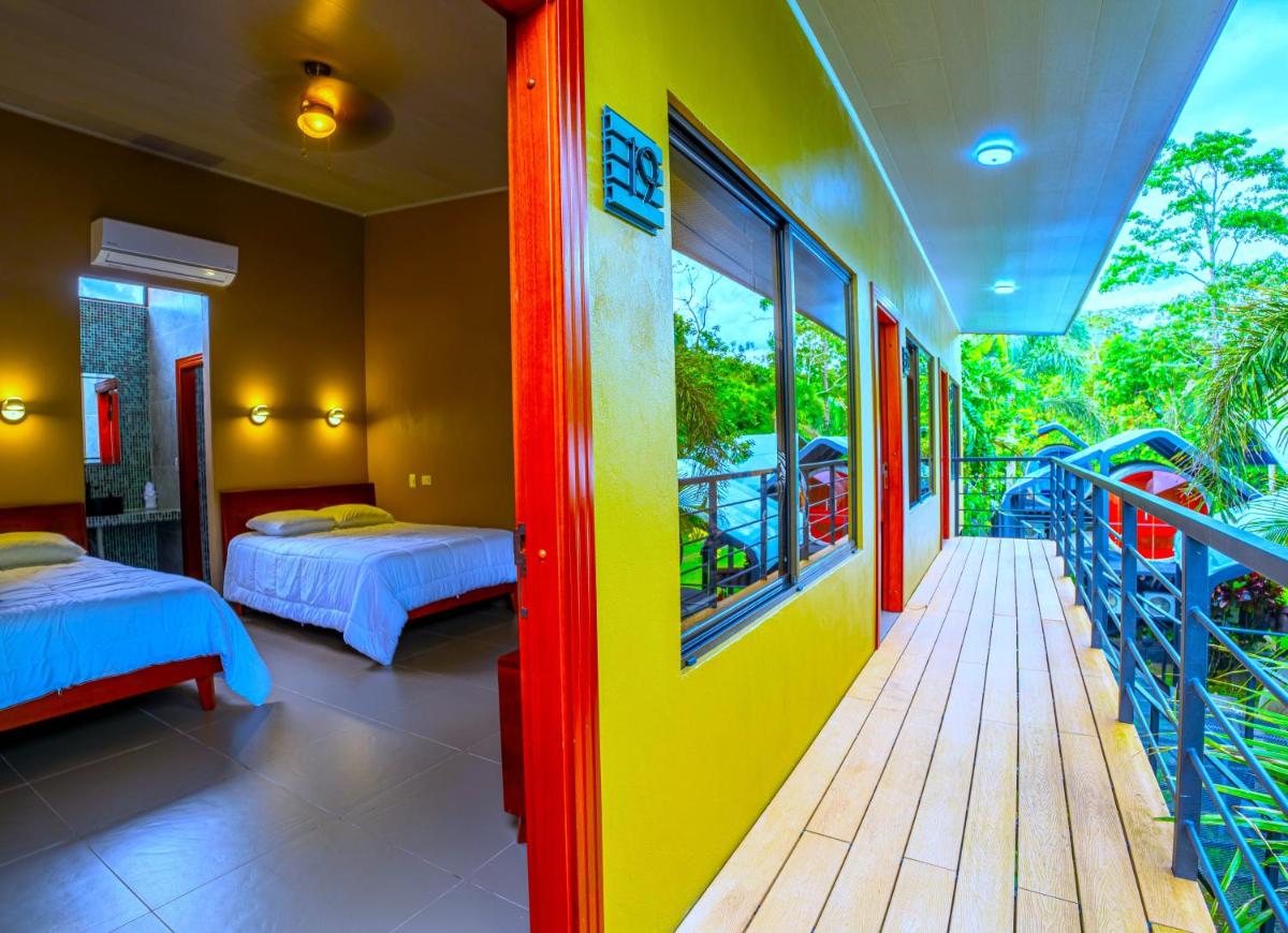 Arenal Backpackers Resort - Housity
