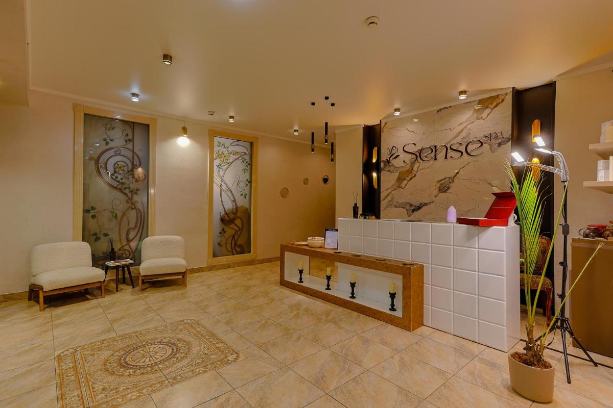 Tobol Hotel - Housity