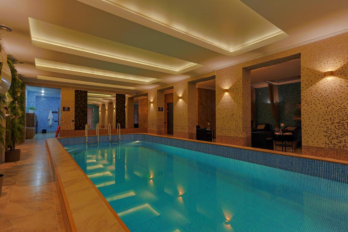 Tobol Hotel - Housity