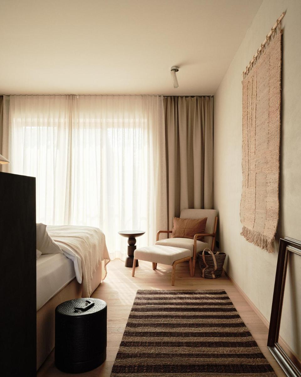 Hotel Haus Ella - Housity
