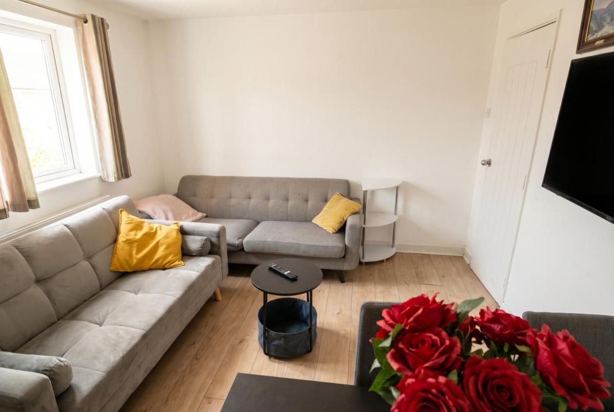 Conmere Square Apartment - Housity