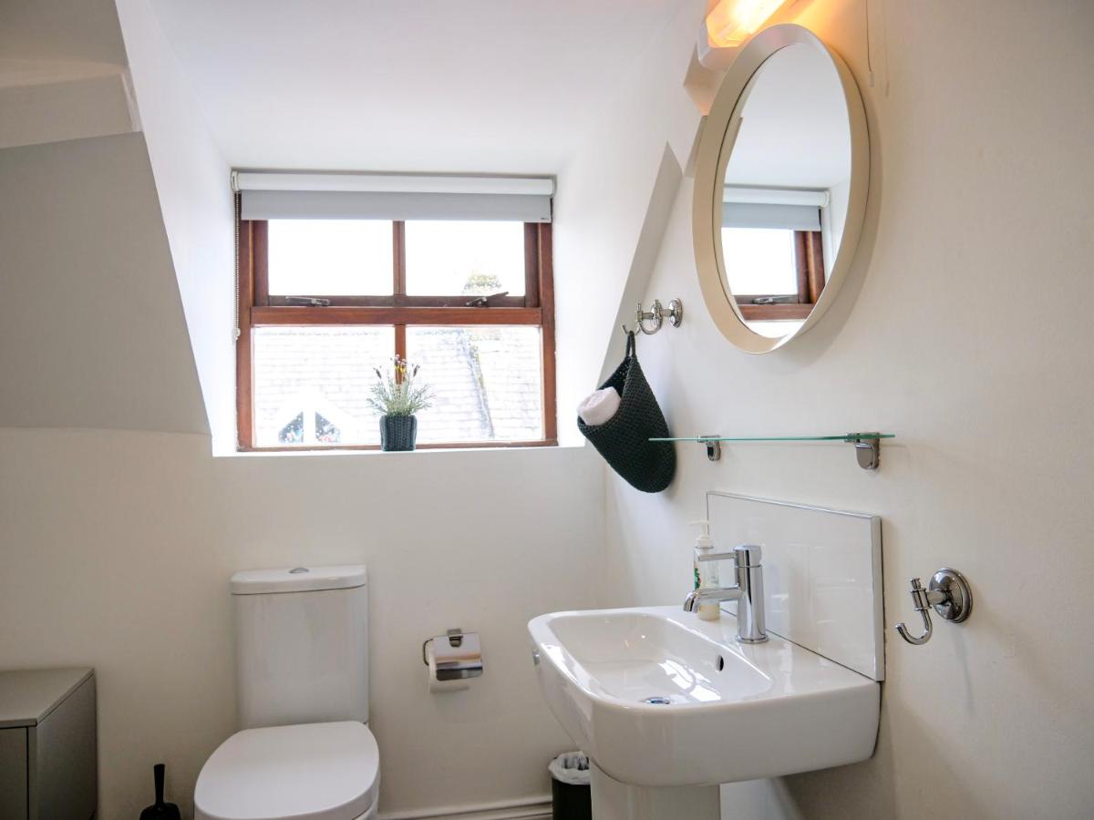 Apartments in Dingle Town Center - Housity