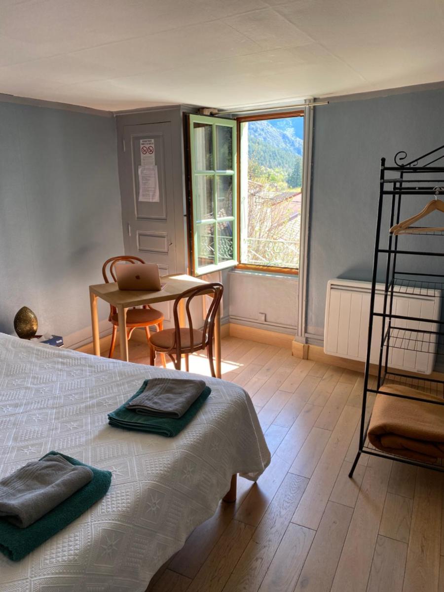Le Dauphiné - Housity