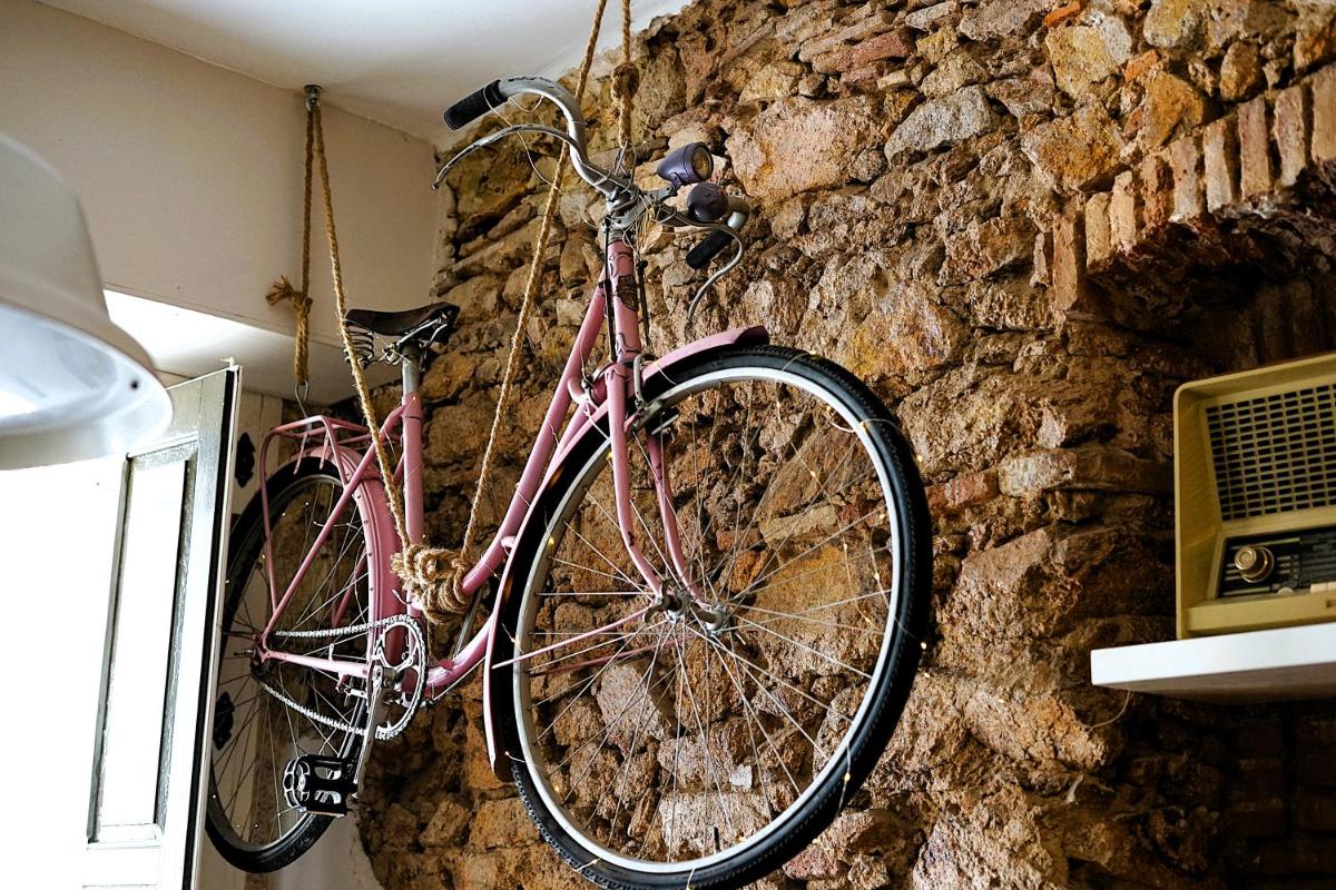 Costa Brava Soul - Housity