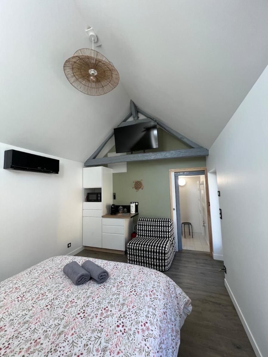 Charmant petit studio en bord de Sarthe au calme - Housity