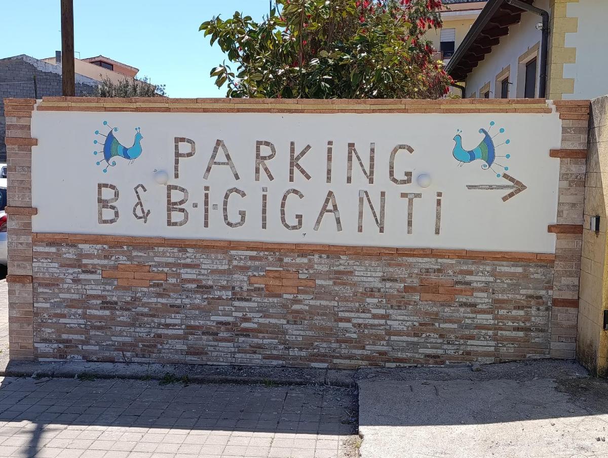 I Giganti - Housity