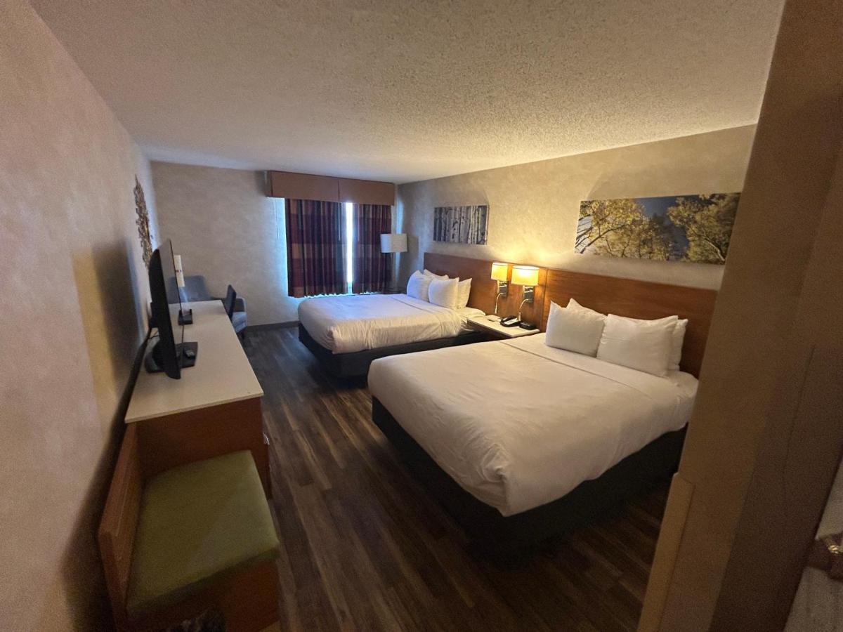 Quality Inn and Conference Center Greeley Downtown - Housity