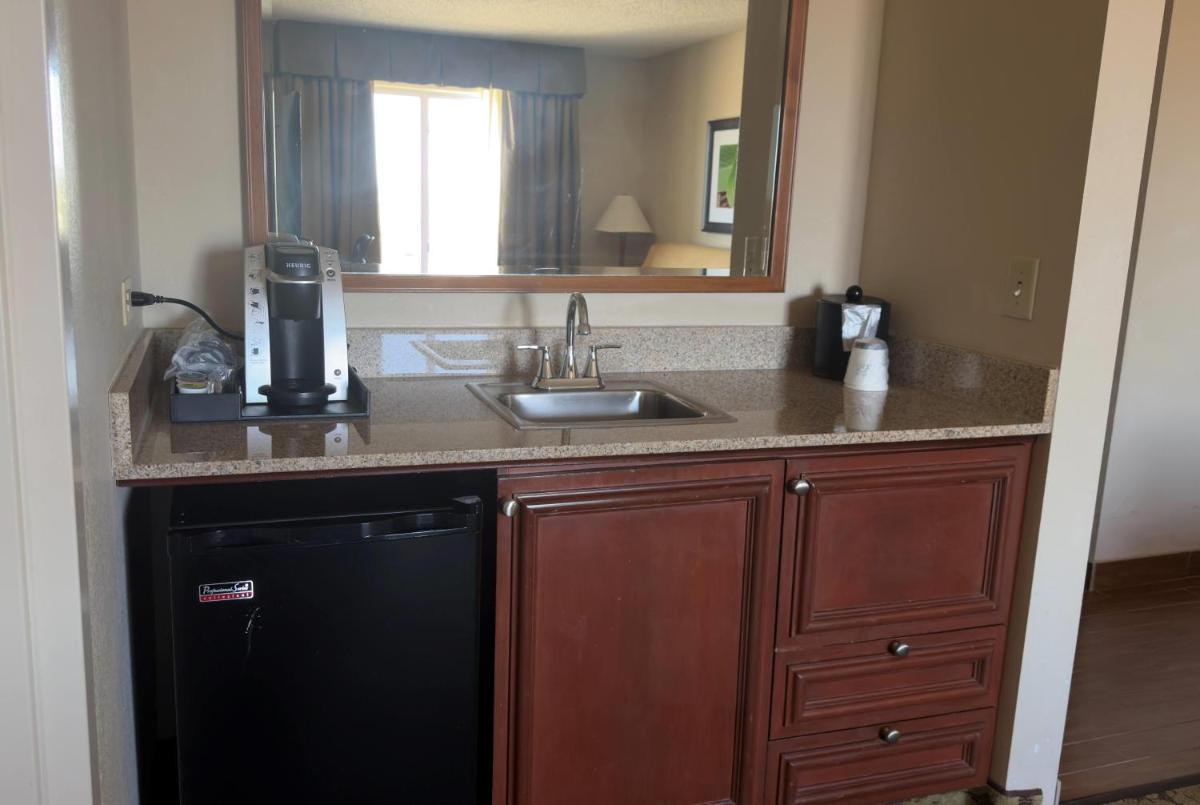 Wingate by Wyndham St. Paul/Oakdale/Woodbury - Housity