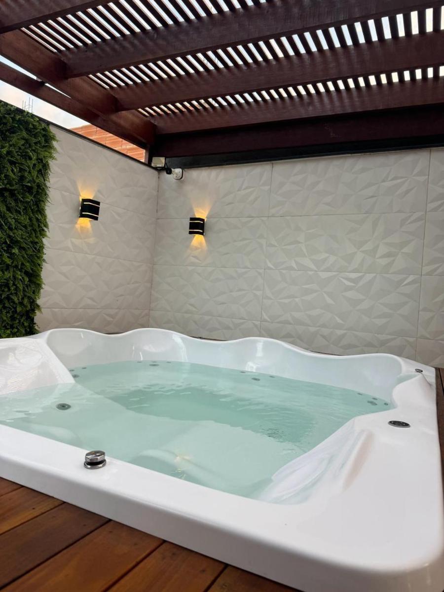 Beautiful house mansion for rent in Pinheiral - Housity