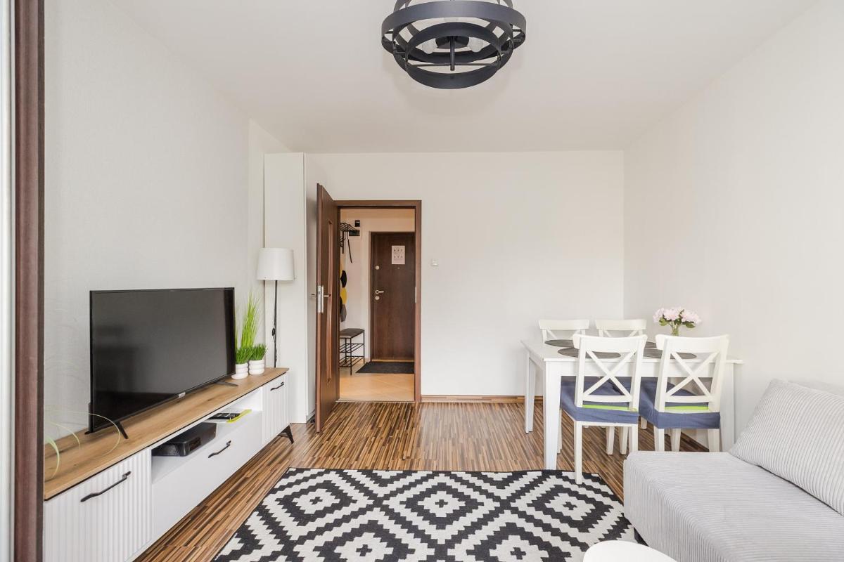ShortStayPoland Dickensa (B31) - Housity