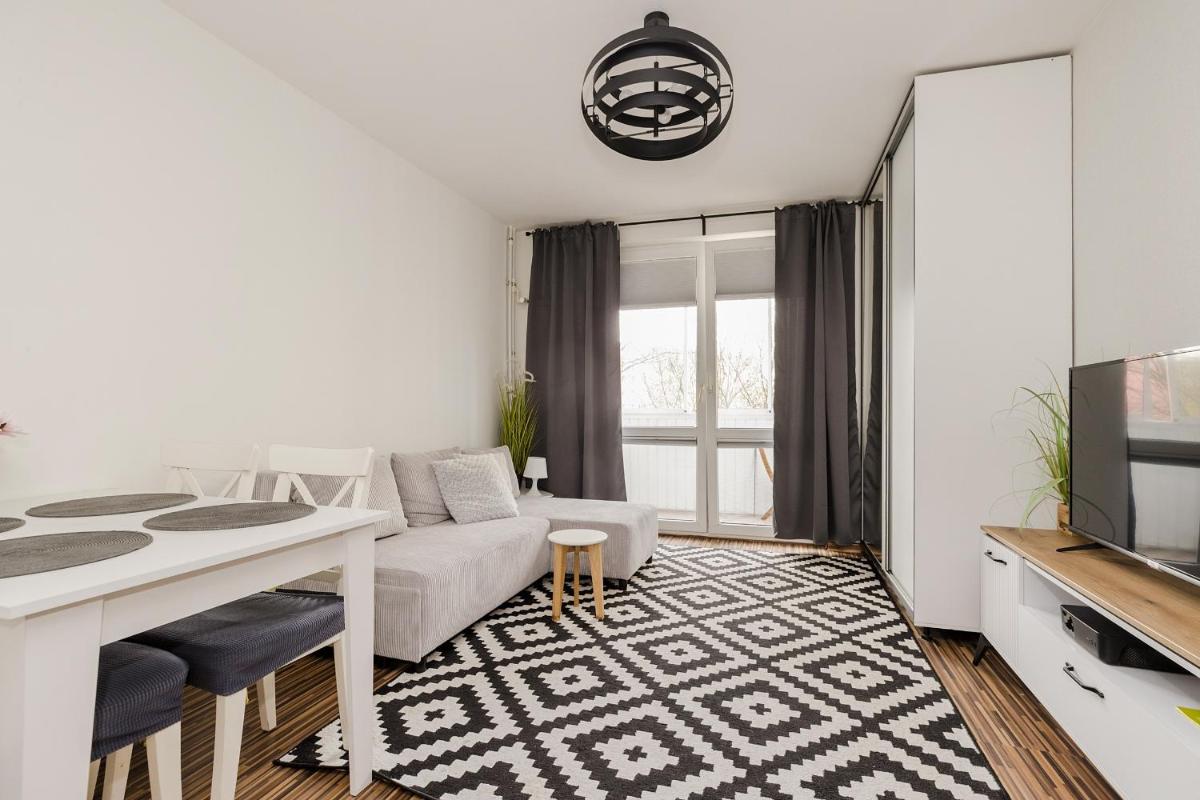 ShortStayPoland Dickensa (B31) - Housity
