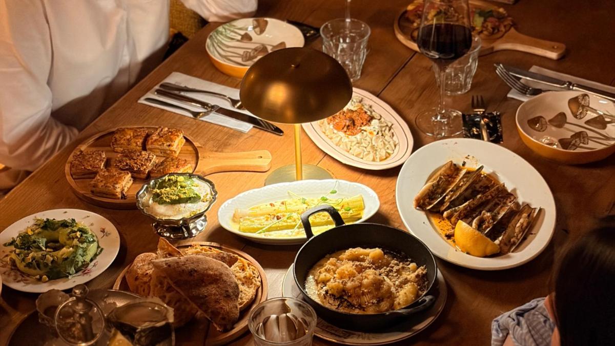 Nourriture dans l'hôtel ou à proximité