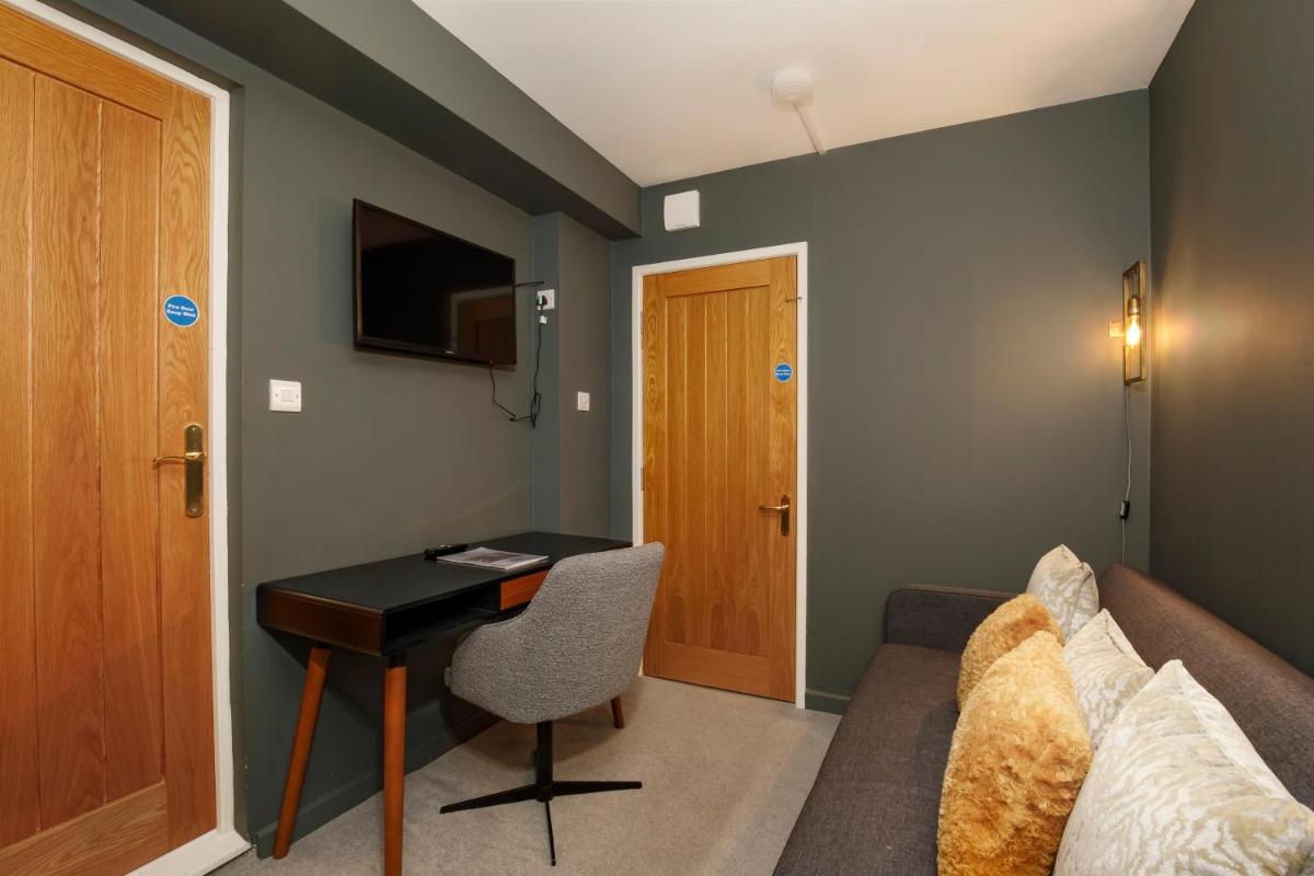 Forget-Me-Not House 3 Bed home in York Centre - Free Parking - Housity