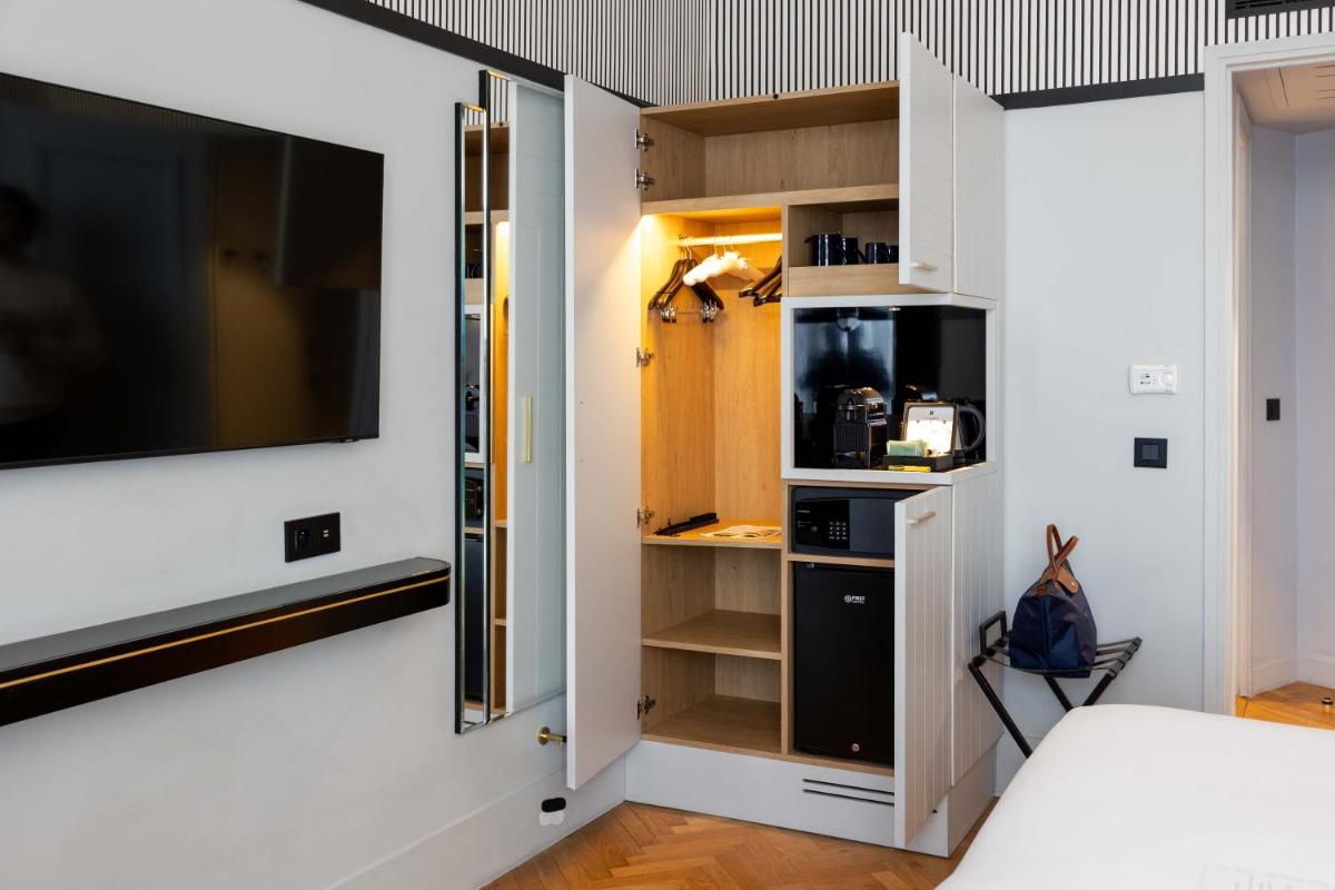 Cuisine ou kitchenette dans l'établissement The 1932 Hotel & Spa Cap d'Antibes - MGallery Collection