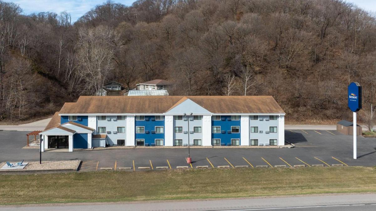 Baymont by Wyndham Mankato - Housity