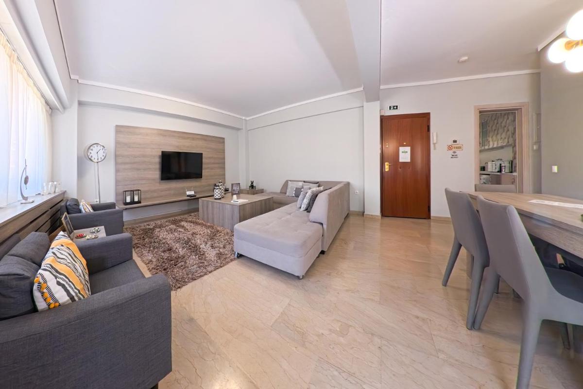 Grey Suite Filoxenia - Hizvo