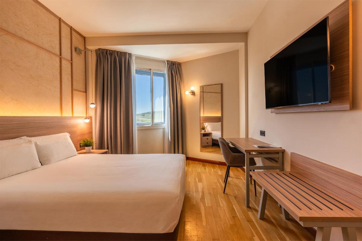 Spirit Hotel Ciudad de Burgos - Housity
