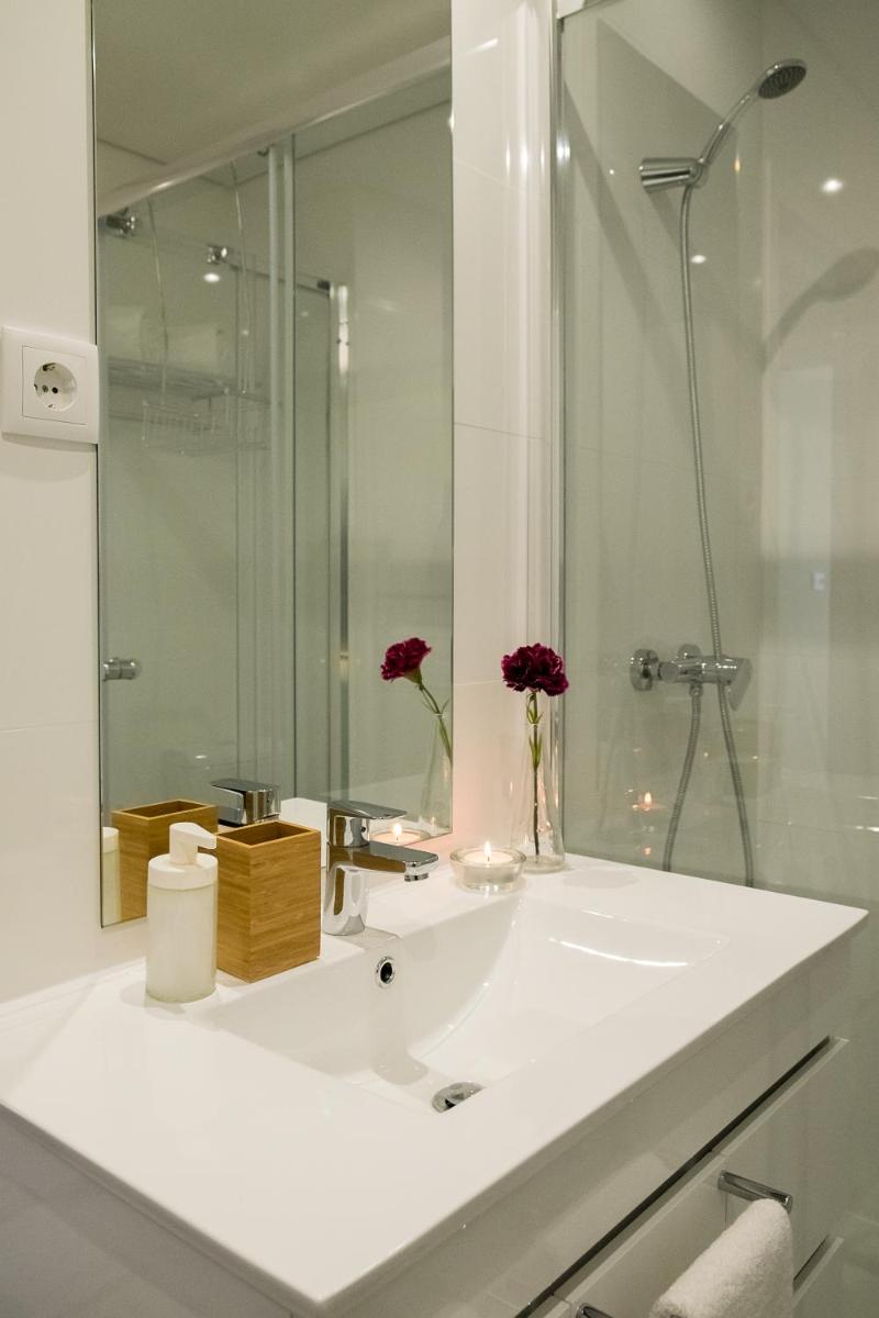 Simon Guest Apartments - Housity